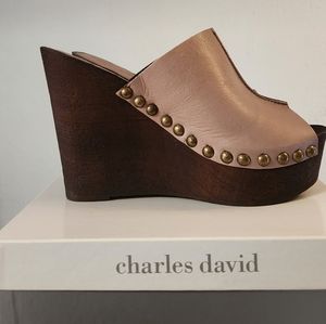 Charles David Wedge Sandal, Taupe, Size 10